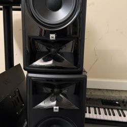 JBL 308P MKII: 8inch studio monitor pair