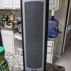 Lasco Revolver Heater 