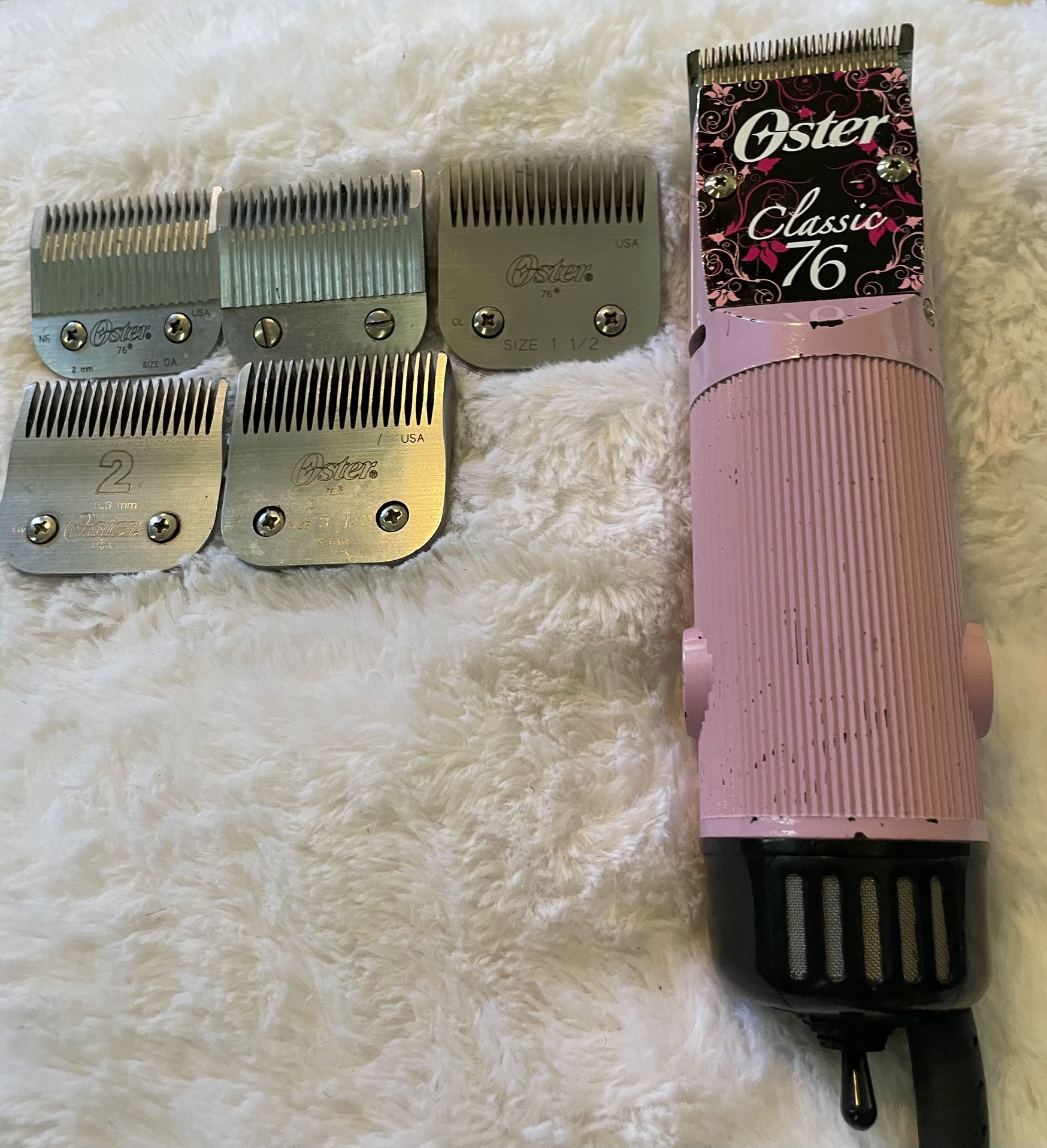 Oster Classic 76 With 6 Blades.