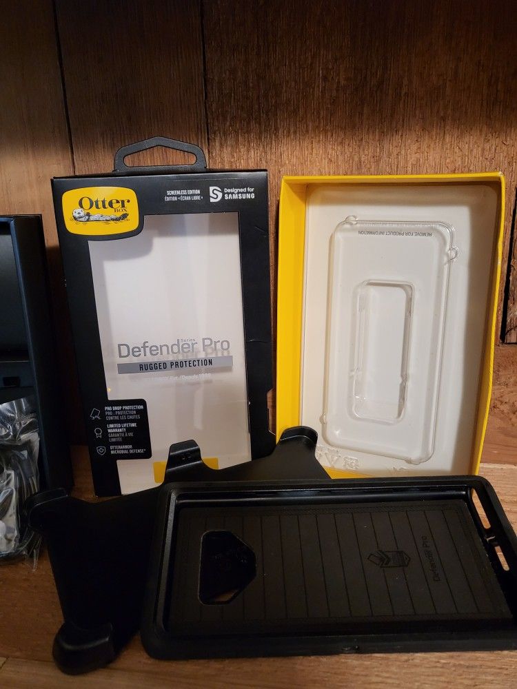 Samsung Galaxy Note Original Box earphones and otterbox case