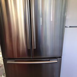 Samsung French Door Refrigerator (W 33)