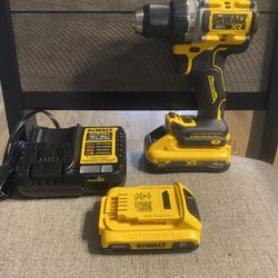 Taladro Dewalt Xr Con (2) Baterías Y Cargador New 