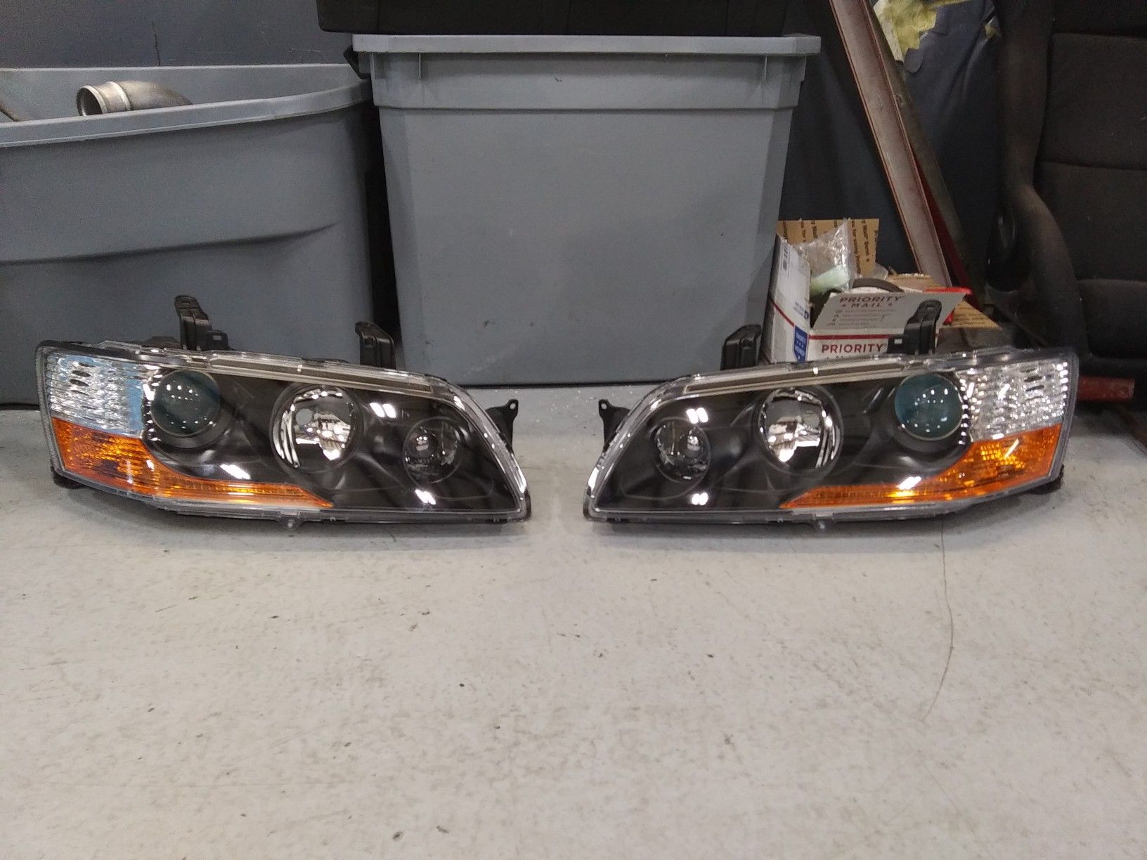 Mitsubishi Evo 8,9 jdm headlights brand new.