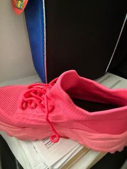 Pink lace shoes