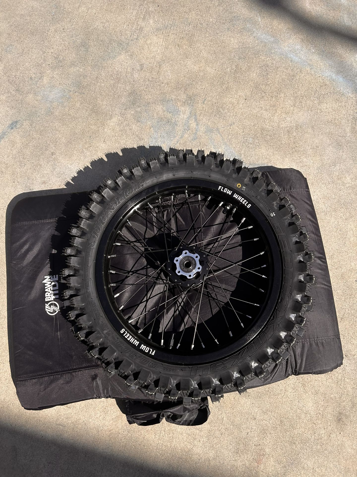 16 inch surron light bee x dunlop mx34 Flow Wheel rear tire