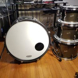 Oriollo Phantom Seamless Aluminum Drum Set - Vintage Bell Gloss Finish