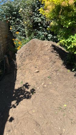 Free fill dirt