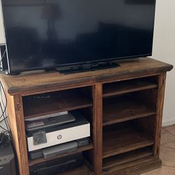 TV STAND RUSTIC CUSTOM BUILT