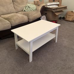White Coffee Table With Shelf