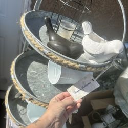 New Stillwater Tags Galvanized Metal Three Tier Decorative Stand$8 