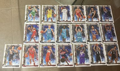 19 Card Lot Derik Queen 2025-26 Topps Basketball Holiday Rookie #H173 RC also including Dylan Harper Kon Knueppel Carter Bryant  Alex Sarr all rookie 