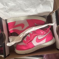 Multi Pink ones size 8c