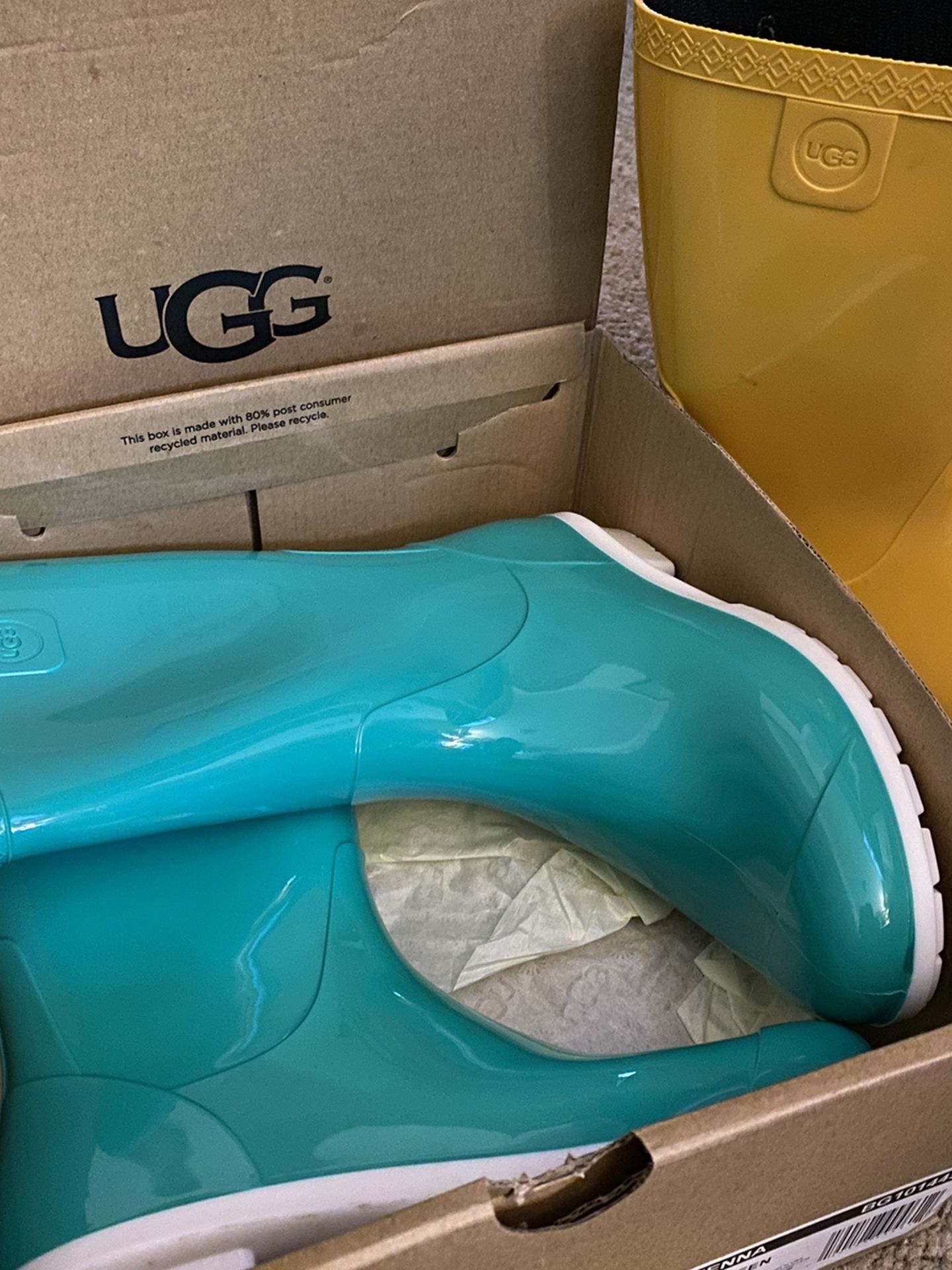 Rain boots UGG Size 6