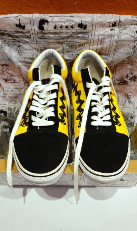 Vans Black And Yellow Charlie Brown