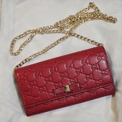 Authentic Gucci Embossed Interlocking Logo Red Wallet With COA