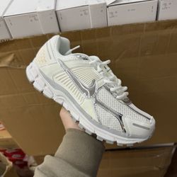 Nike Zoom Vomero 5