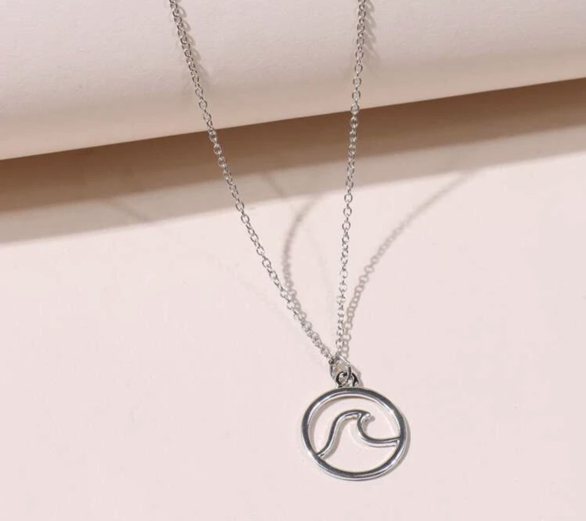 LAST ONE Beautiful NEW Wave Charm Women’s Fashion Jewelry Necklace