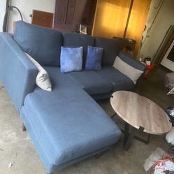 Sectional Couch-FREE DELIVERY 