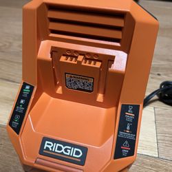 Cargador RIDGID $45