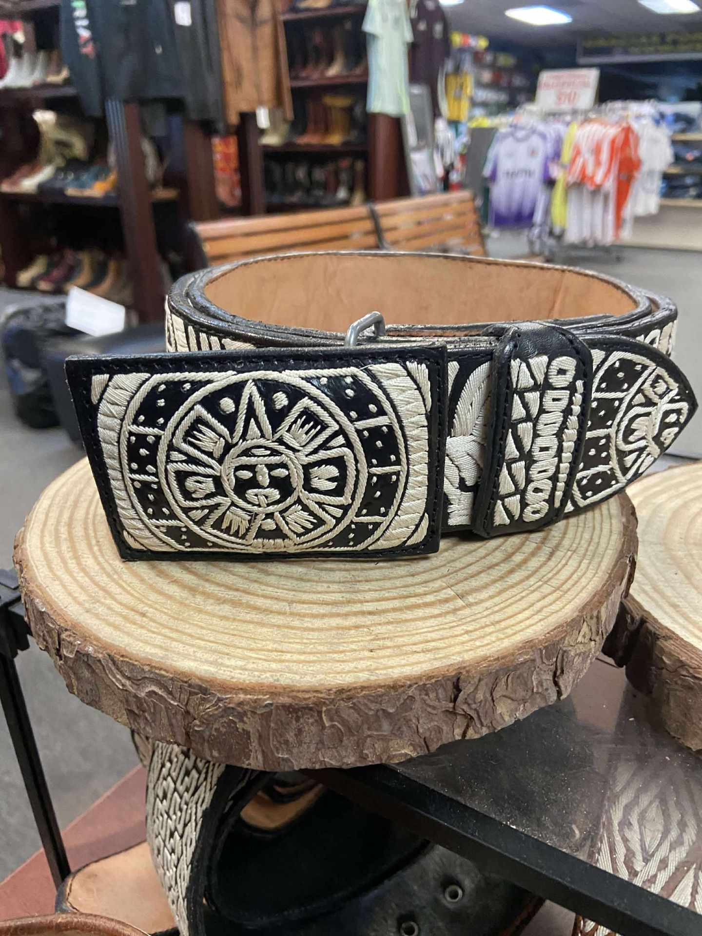 Cinturón Pitiado súper fino de 2” de ancho size 38 en Especial