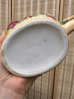 Decorative Ceramic Teapot – Apple & Leaf Design