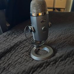 Blue Yeti USB Microphone
