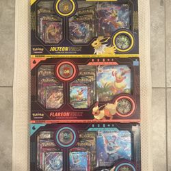 Eeveelutions VMAX Premium Collection Boxes 