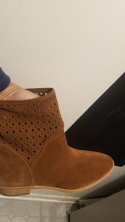 New sz8 michael kors boots suede if up there still available