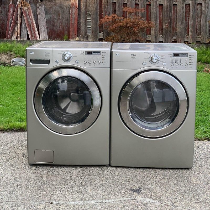 LG TROMM WASHER AND DRYER SET.