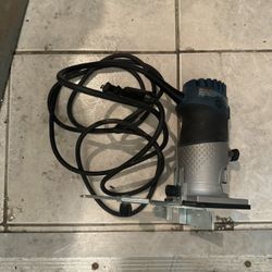 BOSCH PR20EVS Router Tool, 1 Horsepower 5.6 Amp Electronic Variable Speed Palm Router