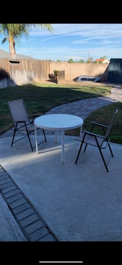 Outdoor Patio Table Set With 2 Chairs 