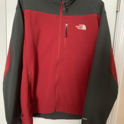 Men’s North Face Apex Brand Zippered Jacket, Size Large,  Red & Gray Two Tone W/ Large Zippered Pockets,  Windproof & Water Resistant