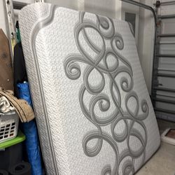 KING-SIZE MATTRESS
