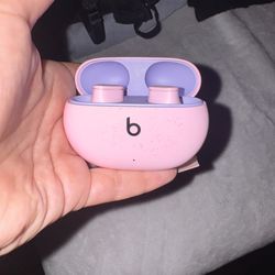 Pink beat headphones