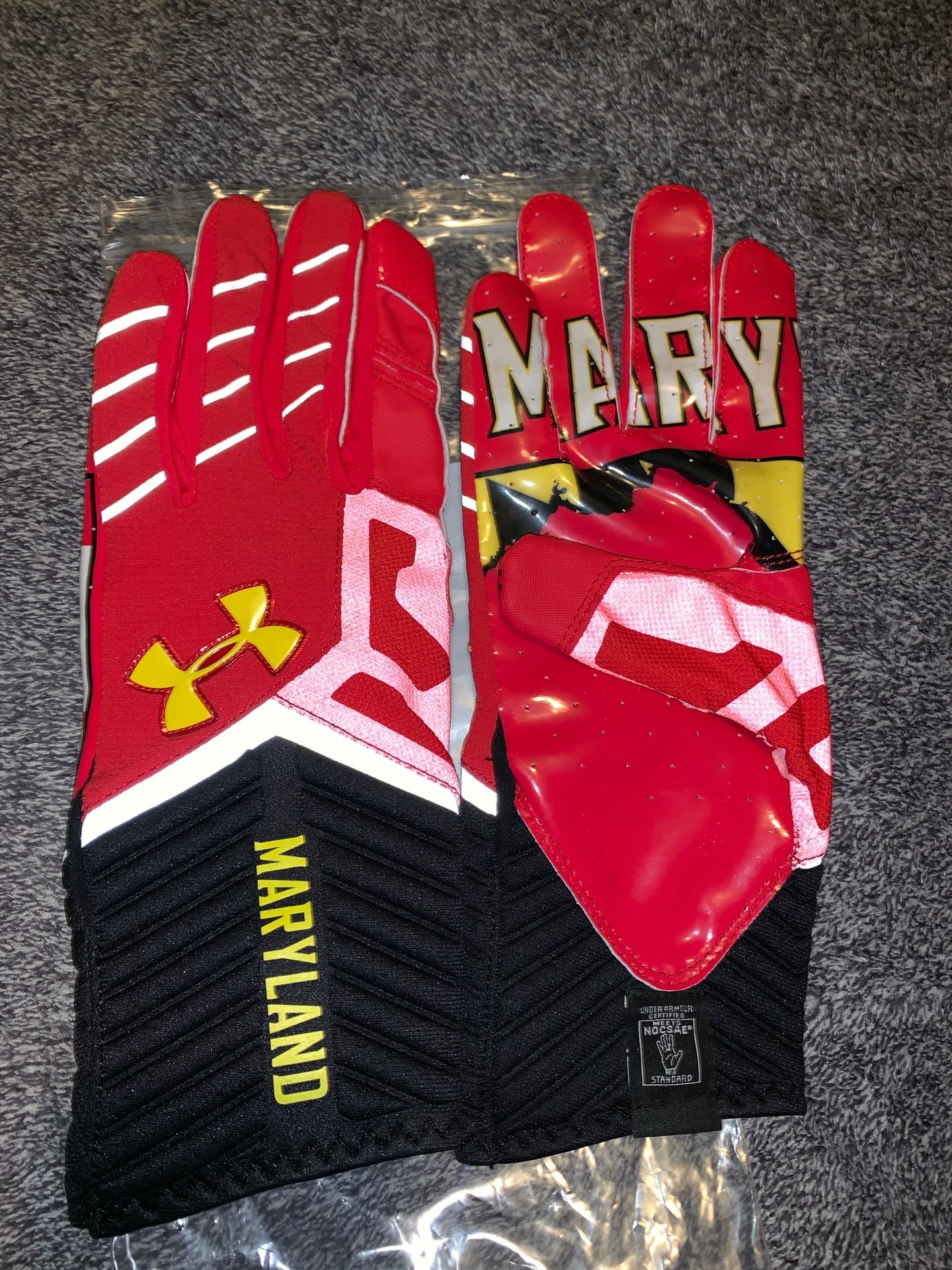 MARYLAND FOOTBALL GLOVES