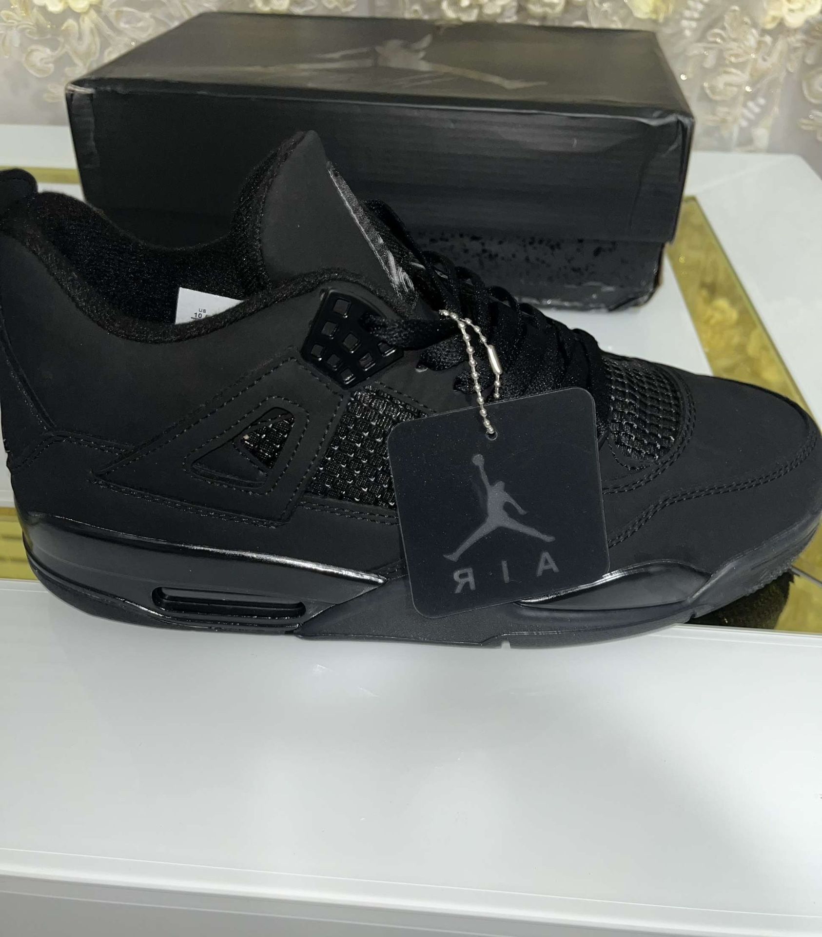 Jordan 4 Black Cat