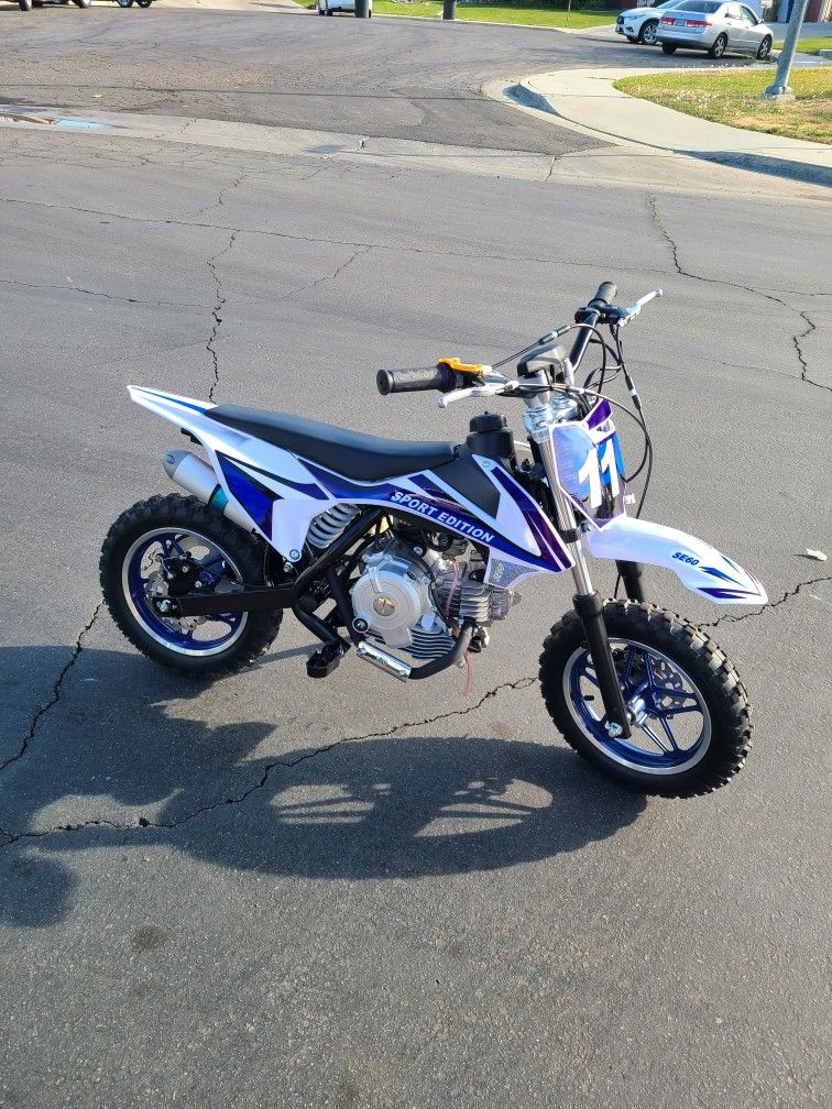 New 4 Stroke Automatic Dirt Bike 