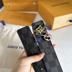 L V Men’s Belt With Box 