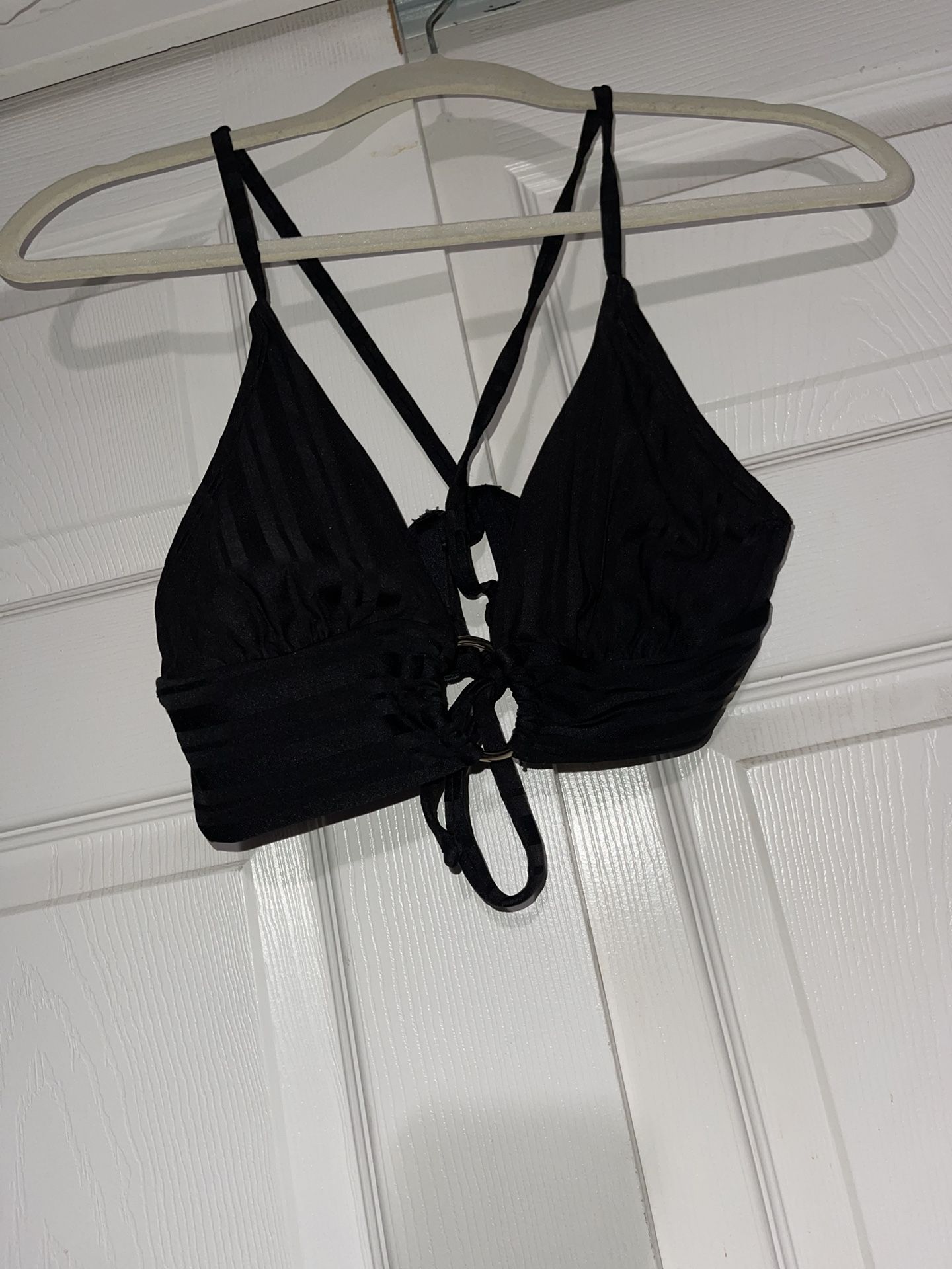 Black Swimsuit Top With Ring In The Middle 