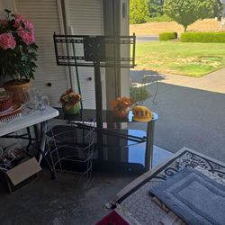 70 Inch TV Stand
