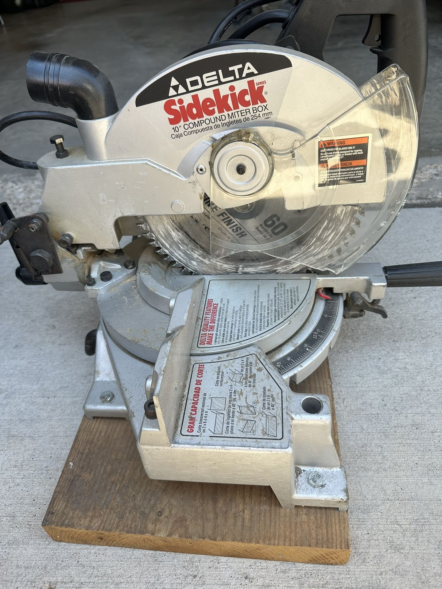 Delta 10” Compound Miter Saw