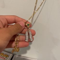 Praying Hands Gold Pendant