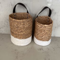 Set Of 2 Plant holders