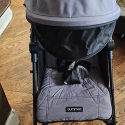 MAKE AN OFFER@@@UPPY Strollers And 3 D LITE
