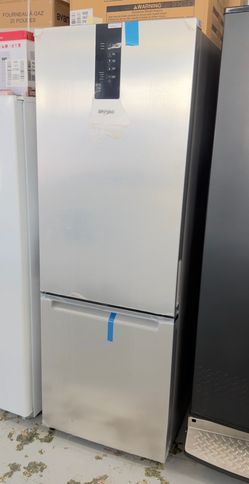 New 24” Bottom Freezer Refrigerator With Ice Maker