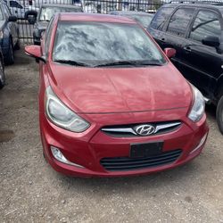 2014 Hyundai Accent 