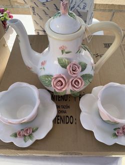 Beautiful Princess House Tea Set Brand New 14 Piece