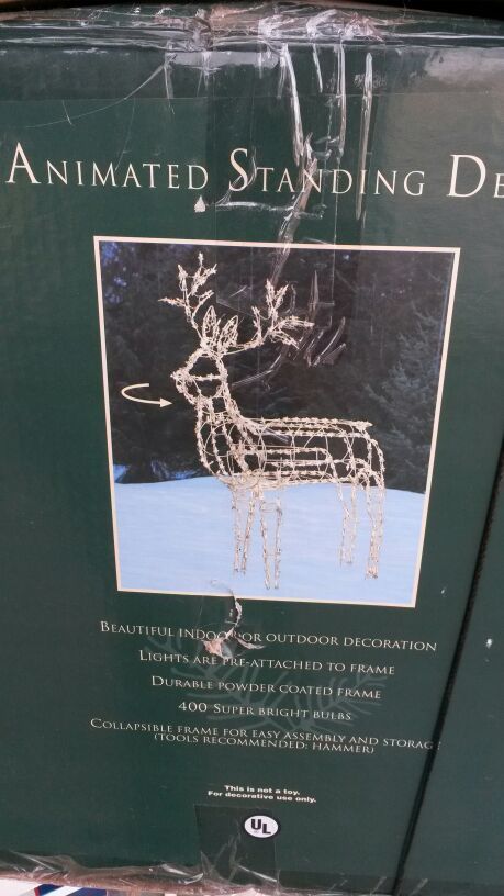 Animated standing deer