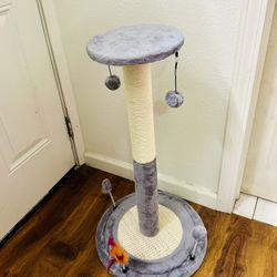 Cat Tree Scratching Post Scratcher Hanging Ball Size 30" Tall NEW CONDITION