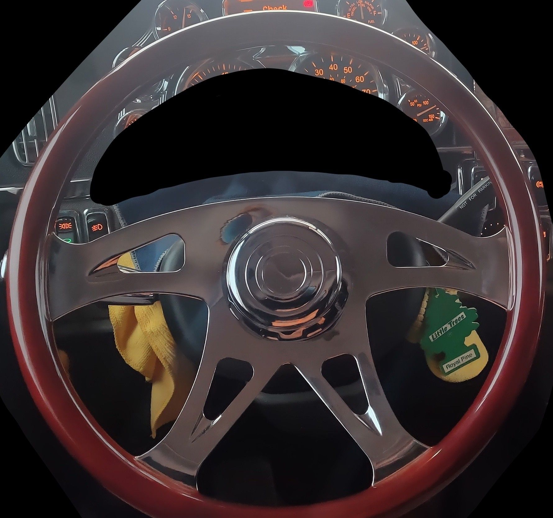 Peterbilt woodgrain steering wheel